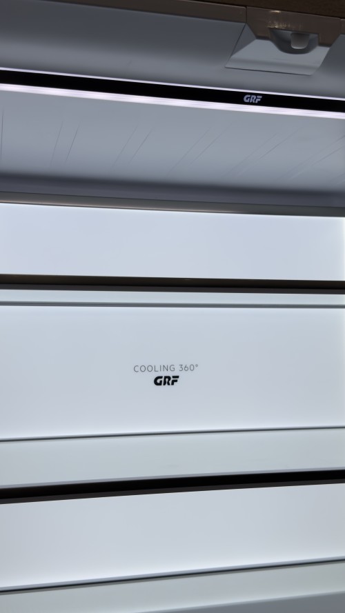 GRF 485 L SLC836091CG1 – Cross Door 4 uși, Total No Frost, Inverter, Flex Temp -4/0/+4°C, Cooling 360°, Slot-In 60 cm, Vetro Champagne, clasa E