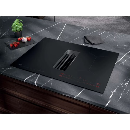 AEG 70cm, NCH74B01CB– aeg serie 6000 plită inducție + hotă integrată, 4 zone, Bridge, PowerBoost, extracție automată, A+, Made in Germany 🇩🇪