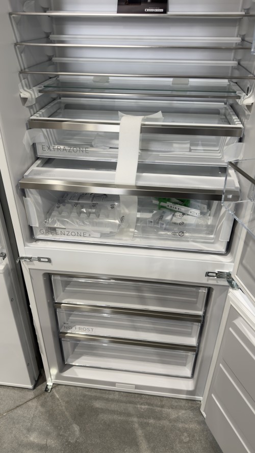 AEG 376 L, NSC7G751ES– combină frigorifică incorporabilă, GreenZone+, TwinTech® Total No Frost, MaxiSpace, clasa E