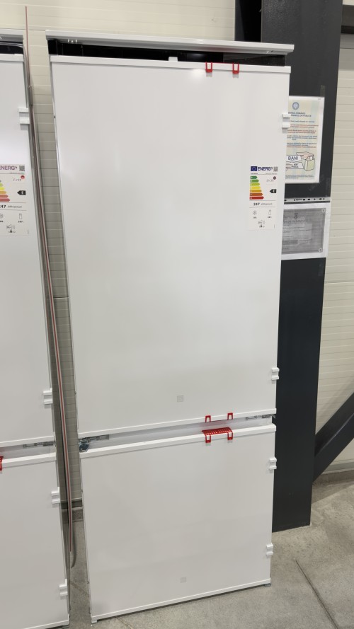 Electrolux 376 L KNR7TE75T (925975014) – combină frigorifică incorporabilă, clasa E, TwinTech® Total No Frost Plus, GreenZone, MaxiSpace