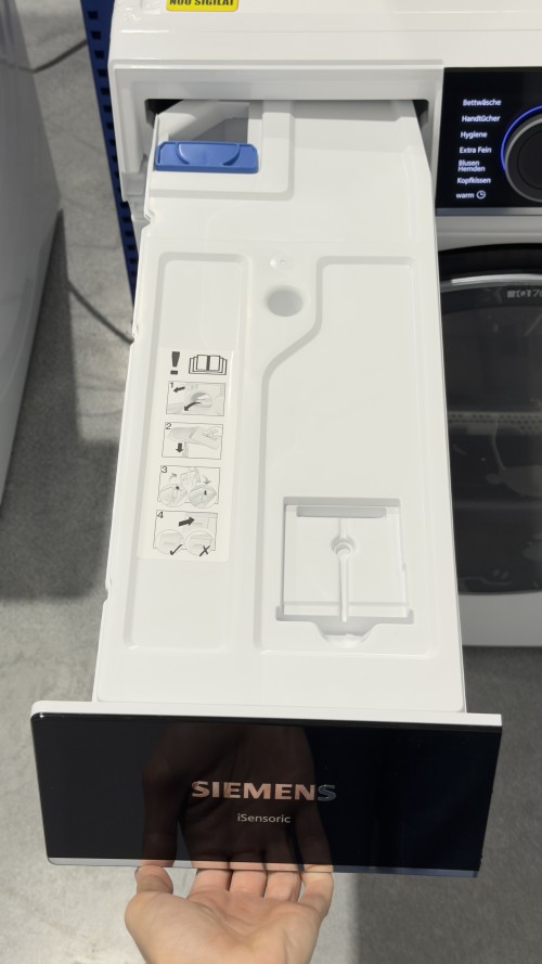 Siemens 9 kg WQ46B2D41 – uscător cu pompă de căldură iQ700, Clasa B, Home Connect, selfCleaning Condenser
