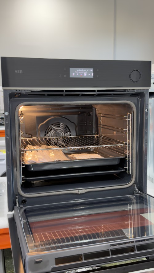 AEG 7000 TR7PB63ZSB 949 494 892 – cuptor incorporabil 72 L, SteamCrisp, piroliză, sondă alimentară, Wi-Fi, Clasa A+