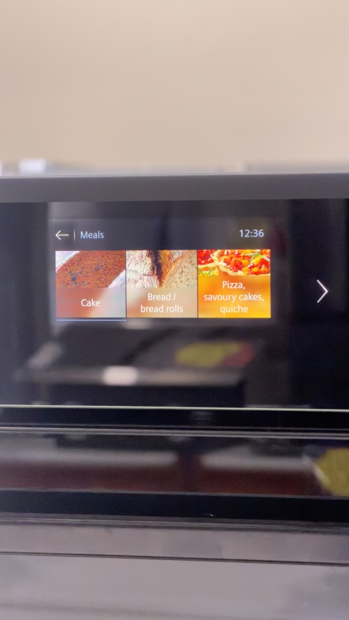 Siemens 71 L, HB776G1M1 – iQ700 Cuptor incorporabil Clasa A+, Air Fry, Piroliză, Home Connect, 4D HotAir, Negru Mat