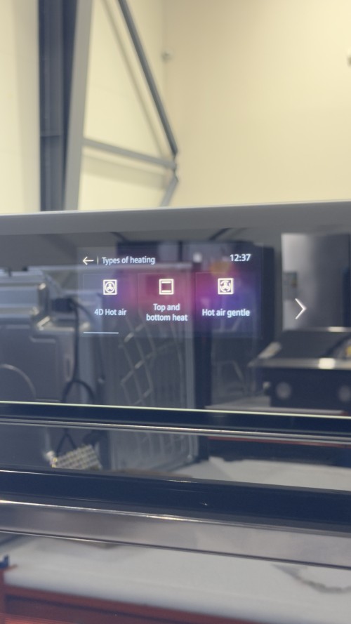 Siemens 71 L, HB776G1M1 – iQ700 Cuptor incorporabil Clasa A+, Air Fry, Piroliză, Home Connect, 4D HotAir, Negru Mat