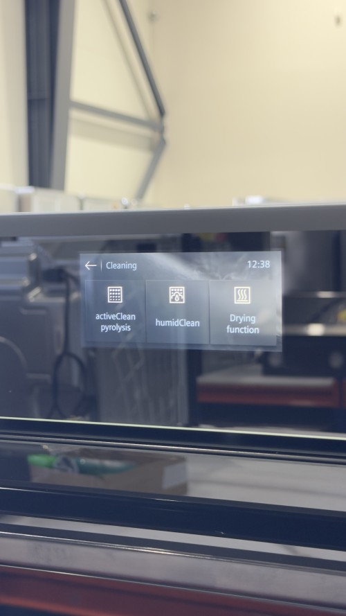 Siemens 71 L, HB776G1M1 – iQ700 Cuptor incorporabil Clasa A+, Air Fry, Piroliză, Home Connect, 4D HotAir, Negru Mat