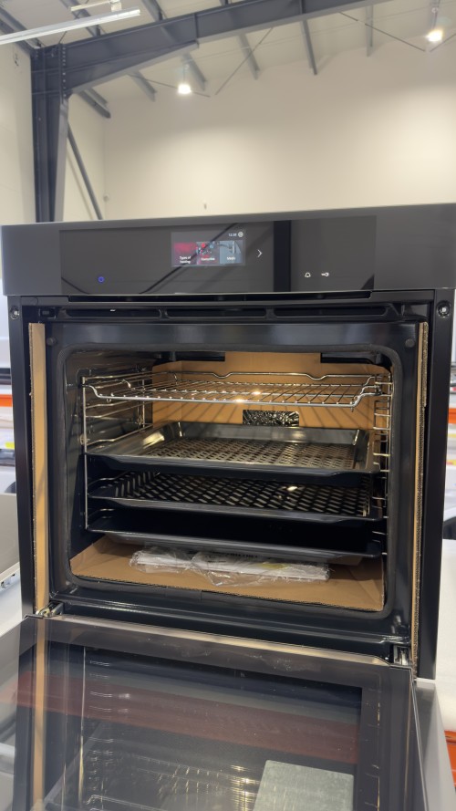 Siemens 71 L, HB776G1M1 – iQ700 Cuptor incorporabil Clasa A+, Air Fry, Piroliză, Home Connect, 4D HotAir, Negru Mat