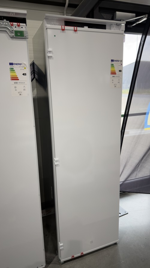 SMEG 286 L S9C1741E – Frigider incorporabil cu congelator, Clasa E, Inverter, Răcire ventilată, import Germania 🇩🇪