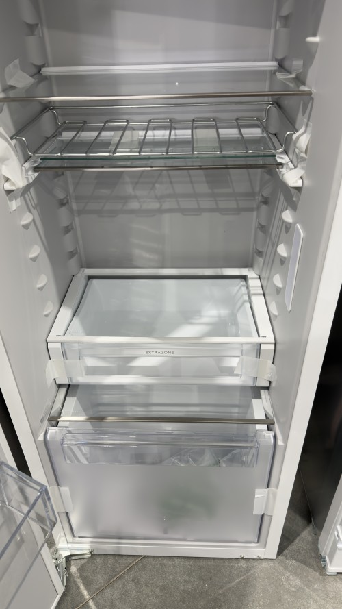 Electrolux 282 L IK3029SAL (923585346) – Frigider/Racitor incorporabil cu congelator, Clasa D, CustomFlex, ExtraZone, SoftClosing