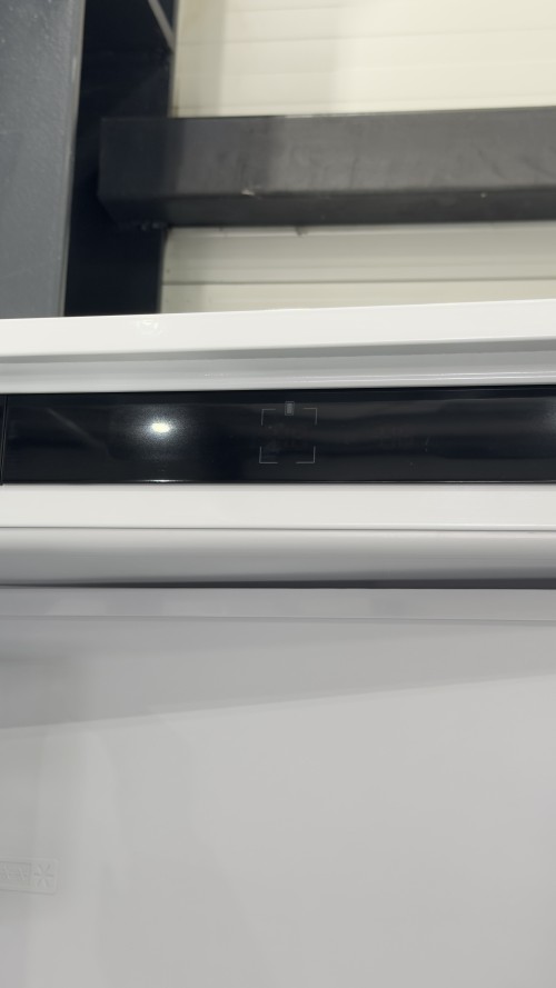 Electrolux 252 L IK2805SZL (923587304) – Răcitor/Frigider incorporabil cu congelator, Clasa E, NaturaFresh 0°C, MultiFlow, SoftClosing
