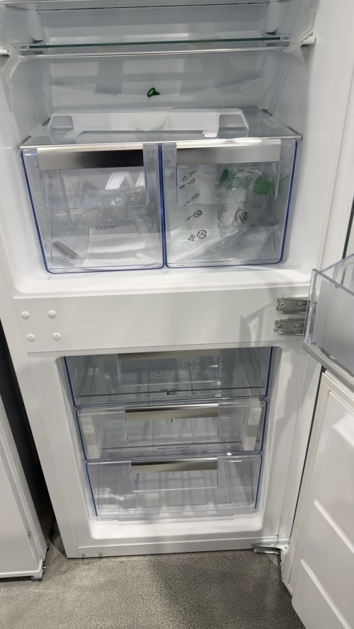 Electrolux 249 L ENN2859AOW – Combină frigorifică încorporabilă, TwinTech No Frost