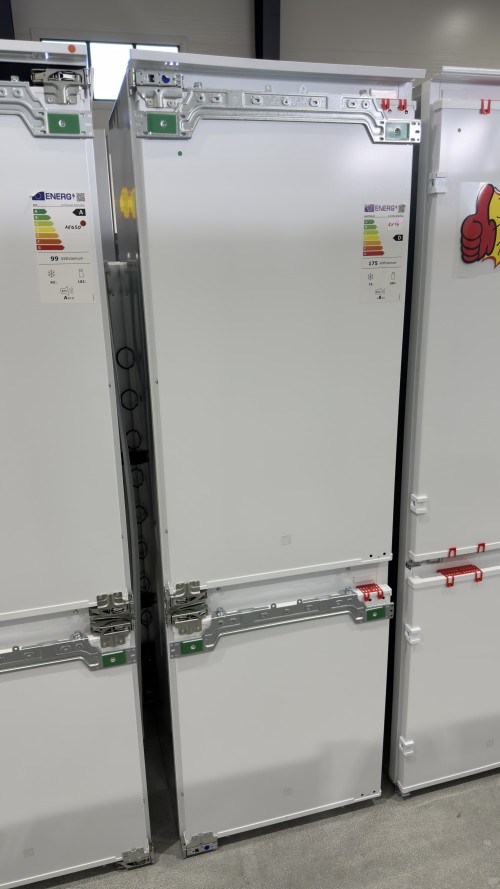 Electrolux 262 L IK2720BL – Combină frigorifică încorporabilă, clasa D