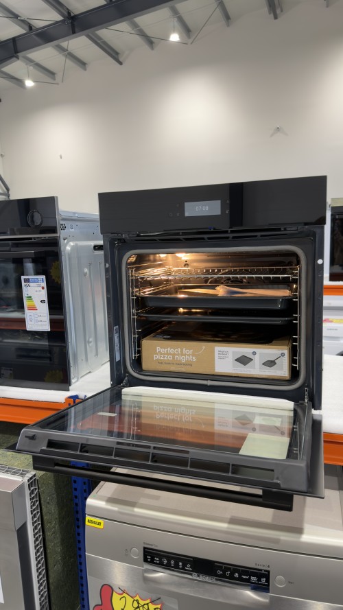 Electrolux 72L, EOX8P38WZ – Cuptor electric încorporabil, 72 L, clasa A++ PizzaExpert 340°C, autocurățare pirolitică, ecran tactil EXCite și Wi-Fi