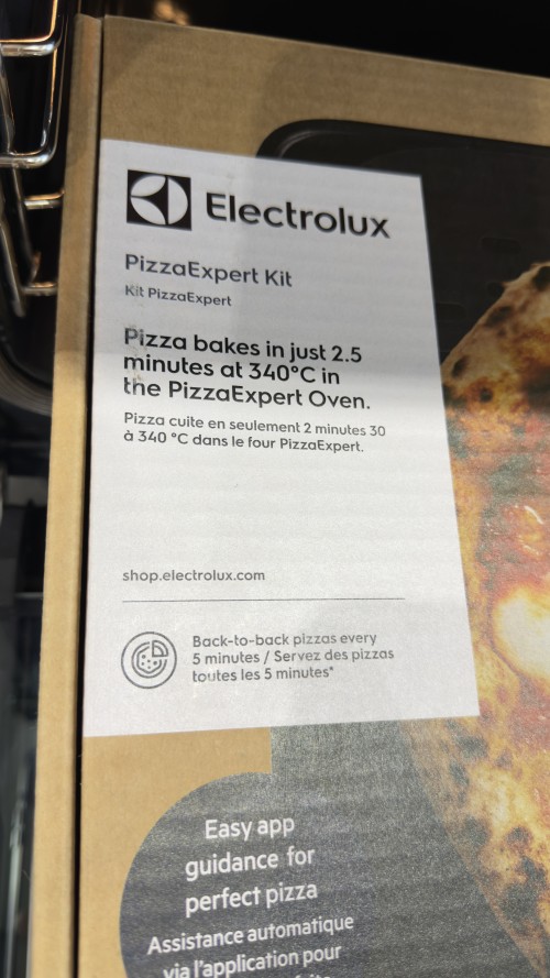 Electrolux 72L, EOX8P38WZ – Cuptor electric încorporabil, 72 L, clasa A++ PizzaExpert 340°C, autocurățare pirolitică, ecran tactil EXCite și Wi-Fi