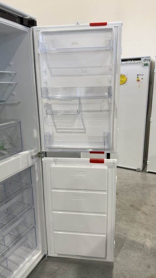 AEG 484 L – Set 2 combine frigorifice încorporabile OSC6T185ES, configurație cu aspect French Door, clasa E